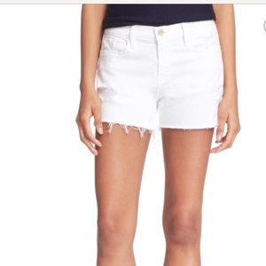 White Denim Boyfriend distressed Shorts 26